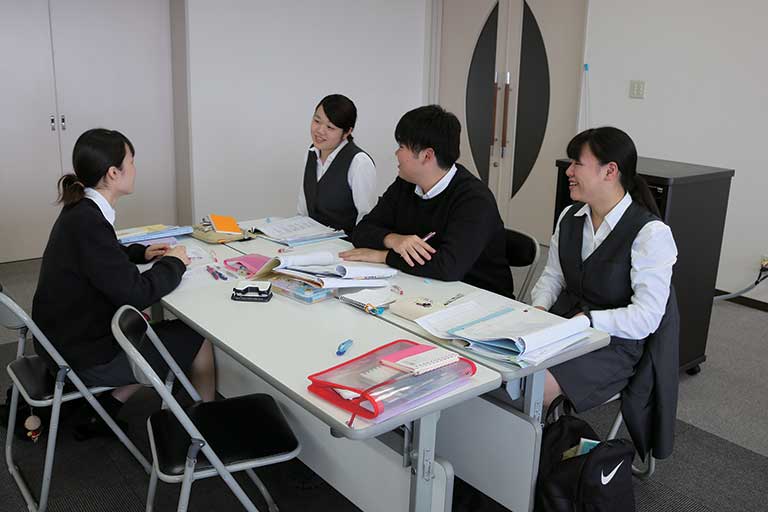 看護の役割を自覚し、自己を高める
